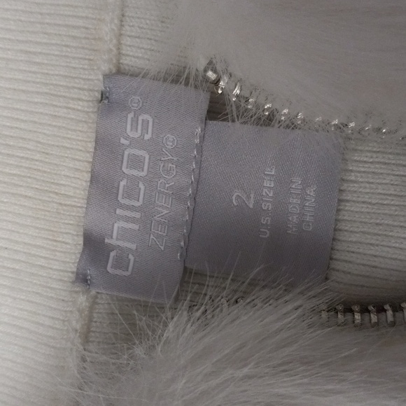 Zenergy Faux Fur Vest, White ⛓️ - Picture 3 of 9